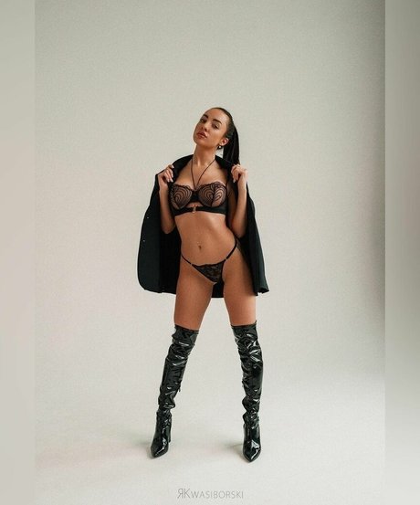 Nacktes geleaktes OnlyFans-Foto von Marikadurka