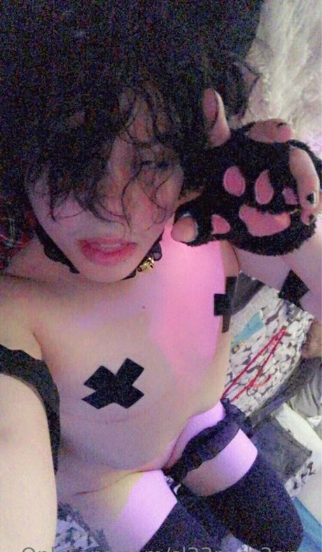 Nacktes geleaktes OnlyFans-Foto von Sl33pydr3ams