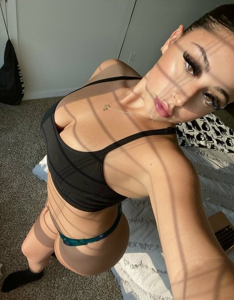 Nacktes geleaktes OnlyFans-Foto von Skylarprice