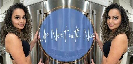 Nacktes geleaktes OnlyFans-Foto von Upnextwithnia