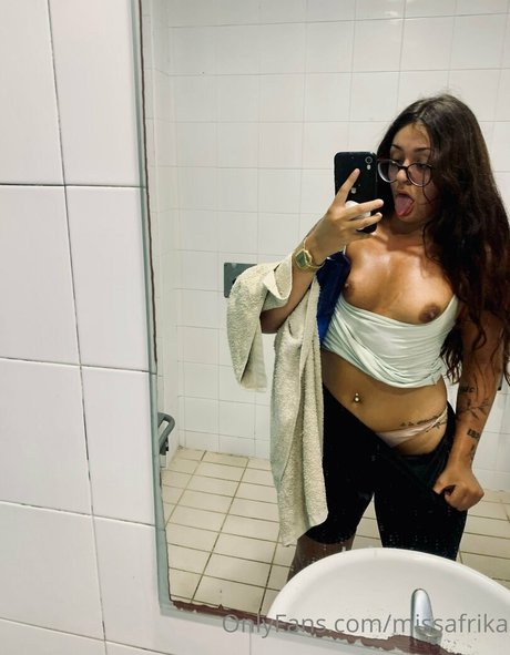 Nacktes geleaktes OnlyFans-Foto von Missafrika