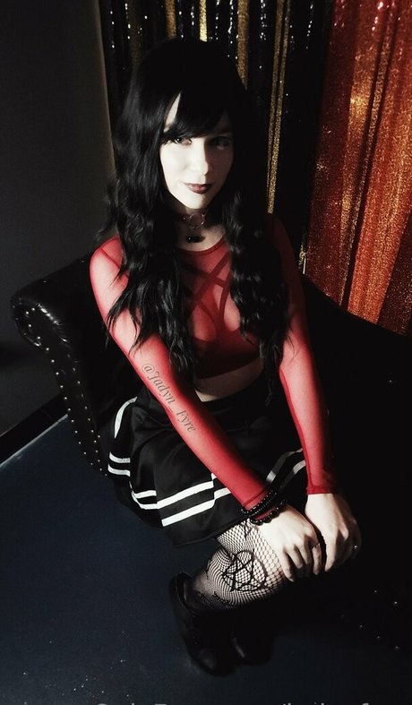 Nacktes geleaktes OnlyFans-Foto von Jadynfyre