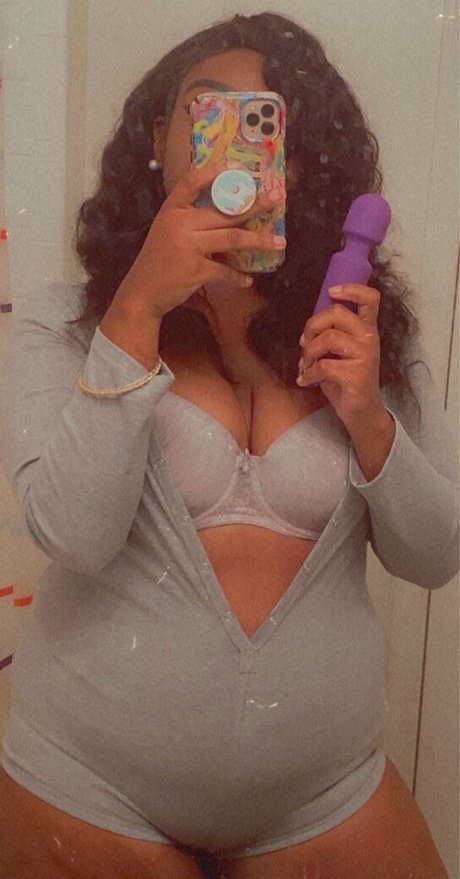 Nacktes geleaktes OnlyFans-Foto von Artbyash