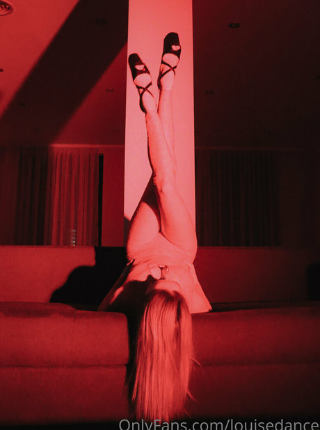Nacktes geleaktes OnlyFans-Foto von Louisedance