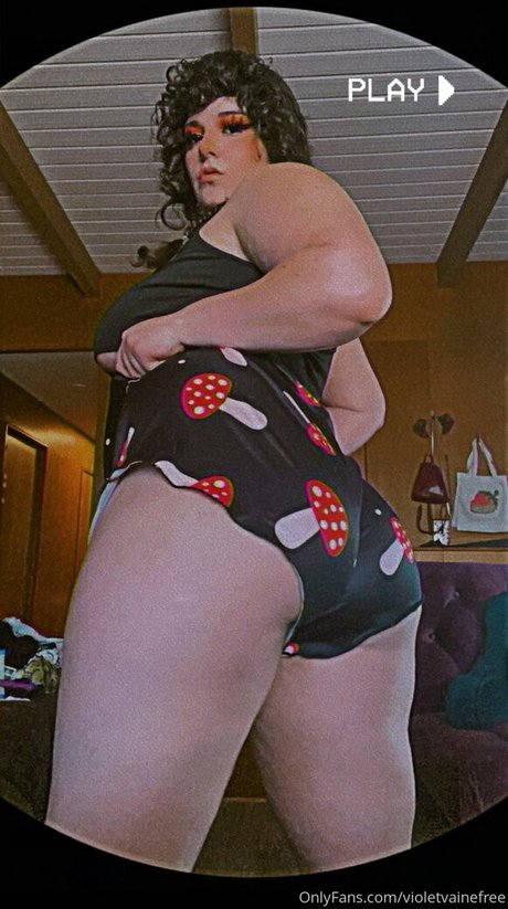 Nacktes geleaktes OnlyFans-Foto von Violetvainefree