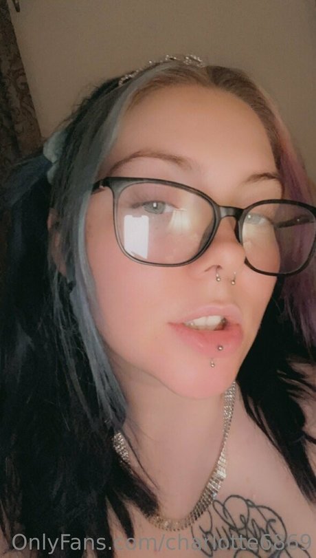 Nacktes geleaktes OnlyFans-Foto von Charlotte6869