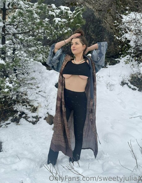 Nacktes geleaktes OnlyFans-Foto von Sweetyjuliaa