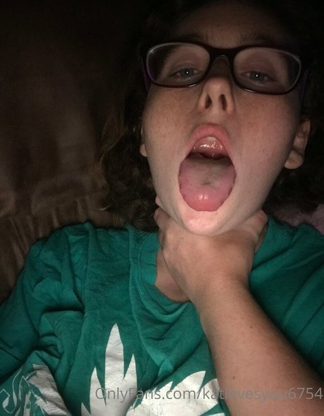 Nacktes geleaktes OnlyFans-Foto von Katlovesyou6754