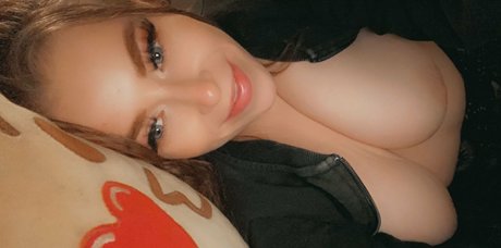 Nacktes geleaktes OnlyFans-Foto von Ameliaskye