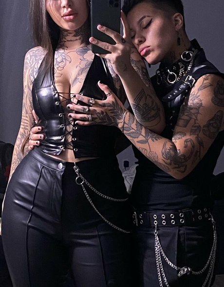Nacktes geleaktes OnlyFans-Foto von Mamacito