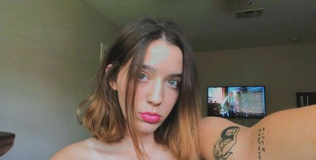 Nacktes geleaktes OnlyFans-Foto von Sleepysofia
