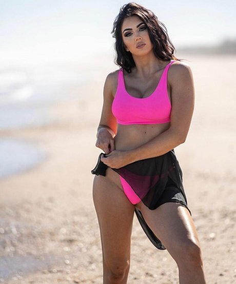 Nacktes geleaktes OnlyFans-Foto von Billie Kay