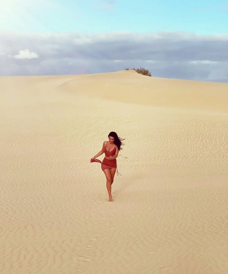 Lara Moreno