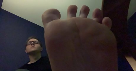 Nacktes geleaktes OnlyFans-Foto von Softboyfeetx