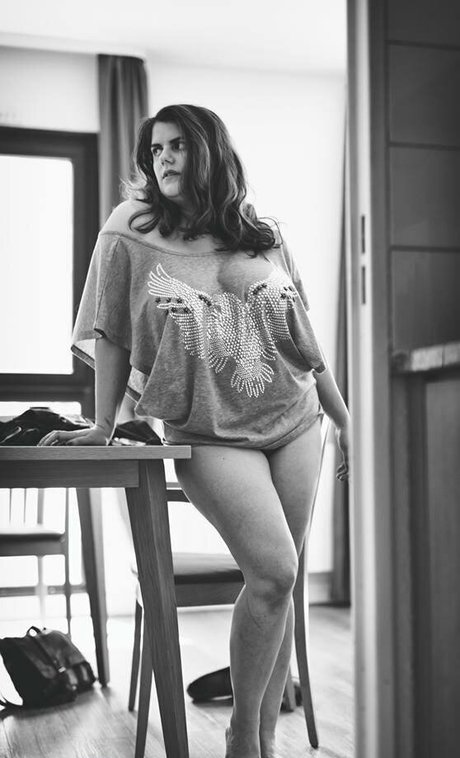 Nacktes geleaktes OnlyFans-Foto von Madamecherie