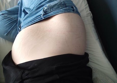Nacktes geleaktes OnlyFans-Foto von Swedishbutterball