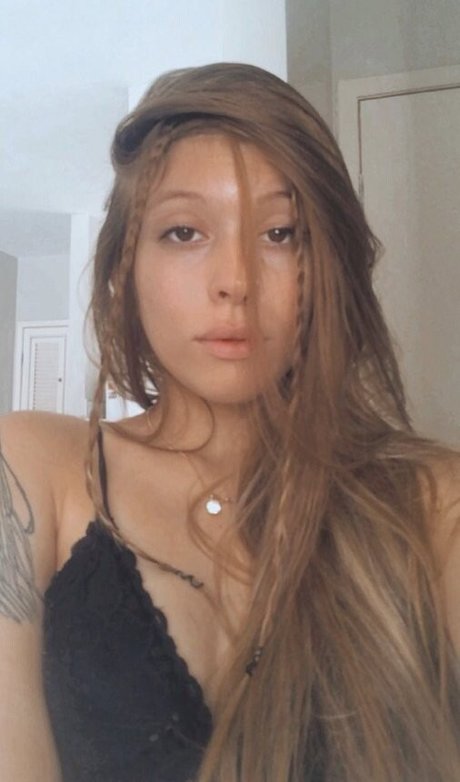 Nacktes geleaktes OnlyFans-Foto von Dopaminahot