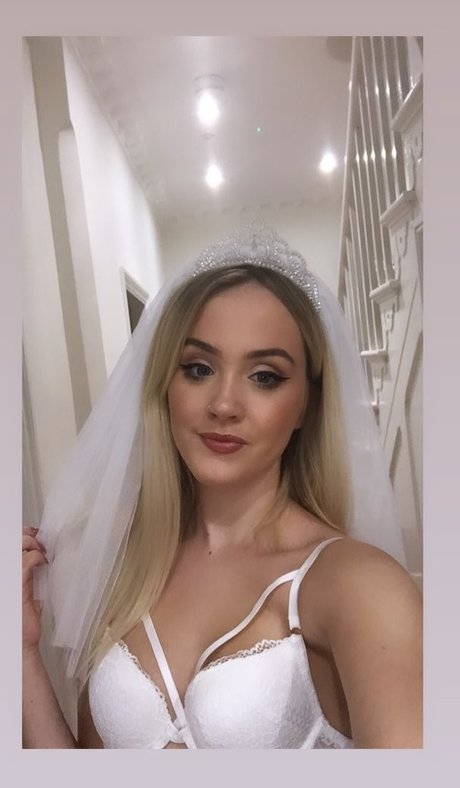 Nacktes geleaktes OnlyFans-Foto von Ellen Peters