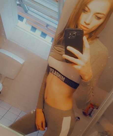 Nacktes geleaktes OnlyFans-Foto von Ginagzuz