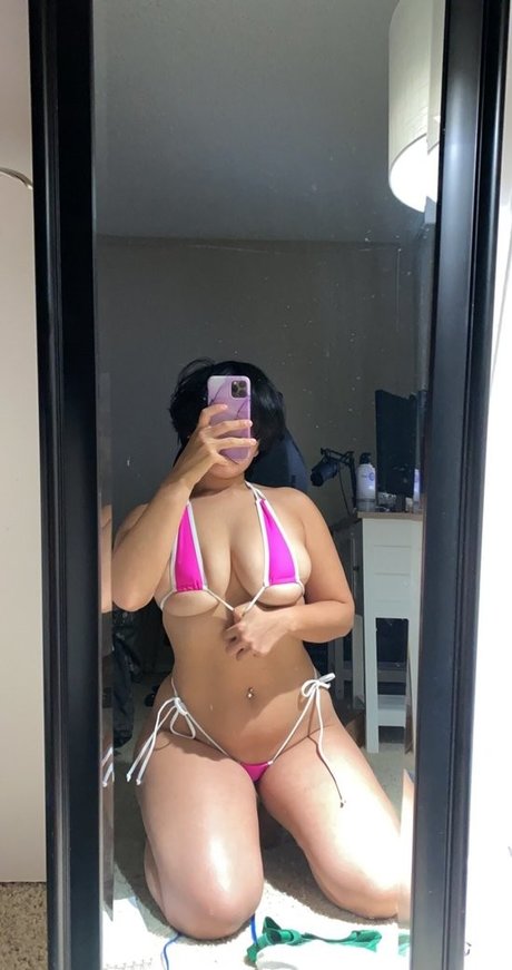 Nacktes geleaktes OnlyFans-Foto von Rizzywashere