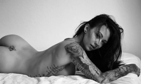 Nacktes geleaktes OnlyFans-Foto von Inkednadine