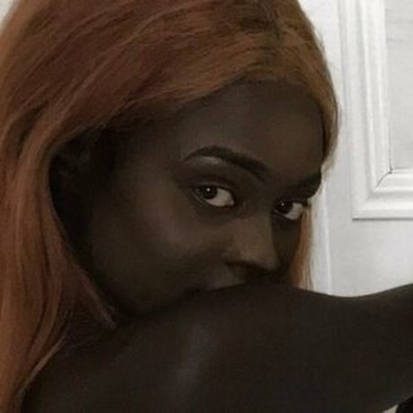 Nacktes geleaktes OnlyFans-Foto von Anyang Deng