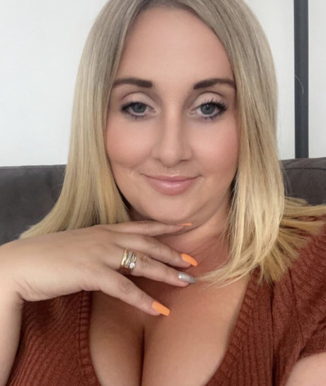 Nacktes geleaktes OnlyFans-Foto von Mrandmrsbeard88