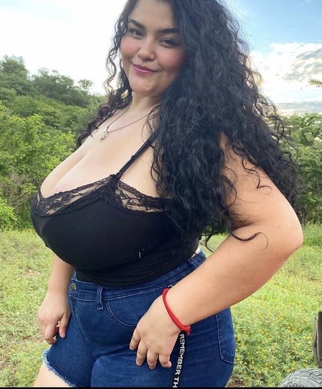 Nacktes geleaktes OnlyFans-Foto von China Pocket