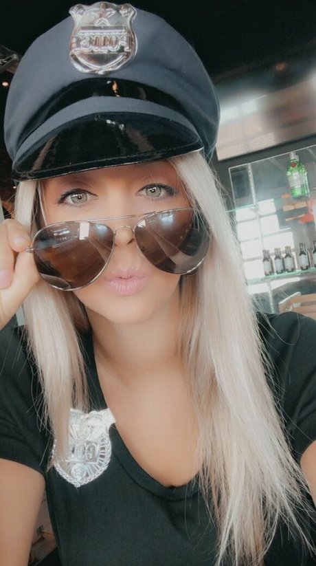 Nacktes geleaktes OnlyFans-Foto von Hannah Murrell