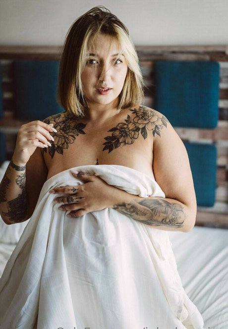 Nacktes geleaktes OnlyFans-Foto von Inked Russian