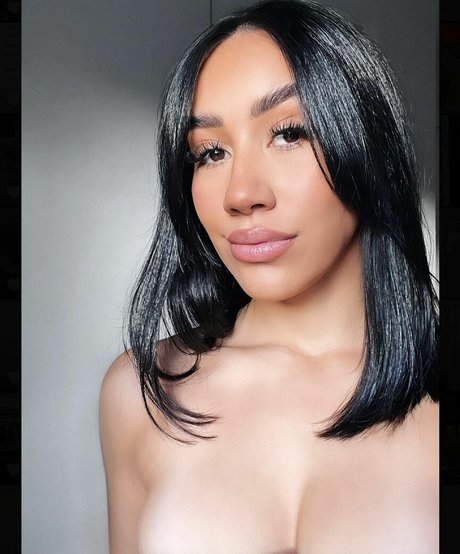 Nacktes geleaktes OnlyFans-Foto von Jessiejahjessie