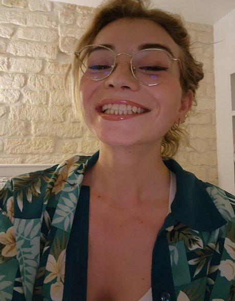 Nacktes geleaktes OnlyFans-Foto von Emmalittlets