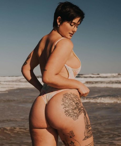 Laura Lehmkuhl