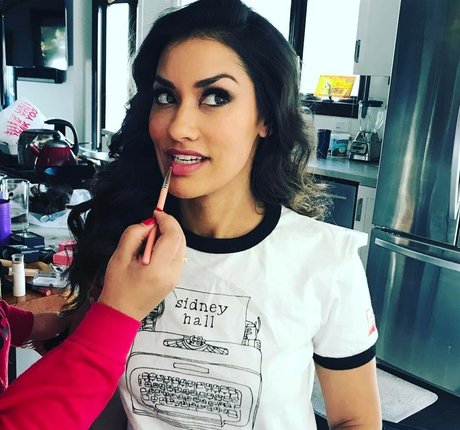 Janina Gavankar