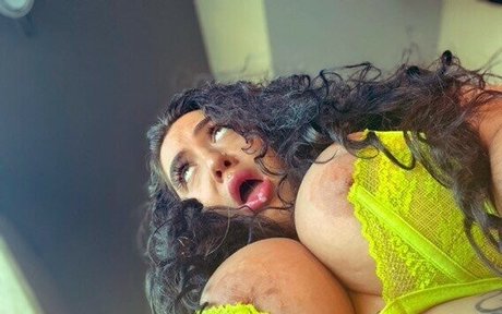 Nacktes geleaktes OnlyFans-Foto von Msthroatmagic