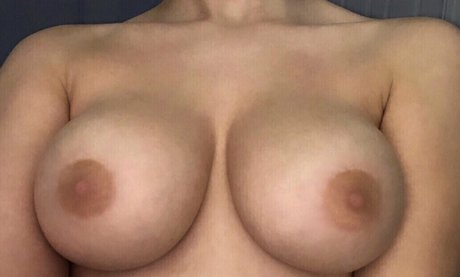 Khloexoxo