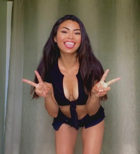 Nacktes geleaktes OnlyFans-Foto von Rinka Moon