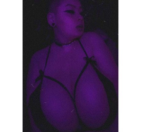 Nacktes geleaktes OnlyFans-Foto von Pshellohell