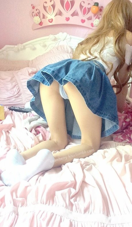 Nacktes geleaktes OnlyFans-Foto von Strawberrykisu