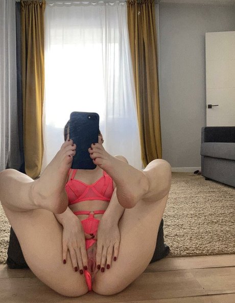 Nacktes geleaktes OnlyFans-Foto von Cherrypolly