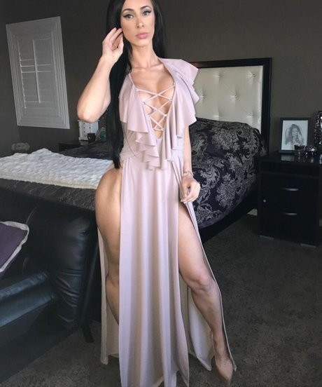 Nacktes geleaktes OnlyFans-Foto von Taishaveli