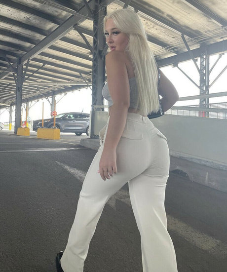 Nacktes geleaktes OnlyFans-Foto von Angellbunnyy