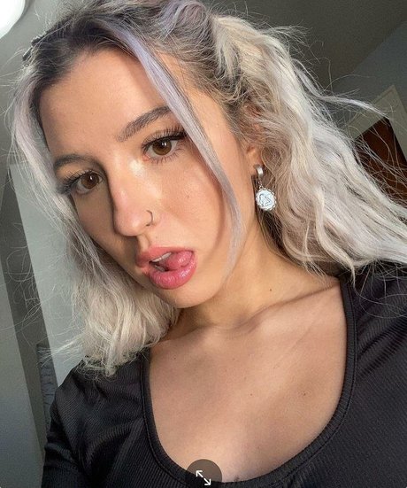 Nacktes geleaktes OnlyFans-Foto von Rubie