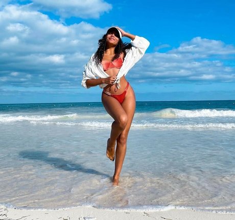 Nacktes geleaktes OnlyFans-Foto von Any Gabrielly