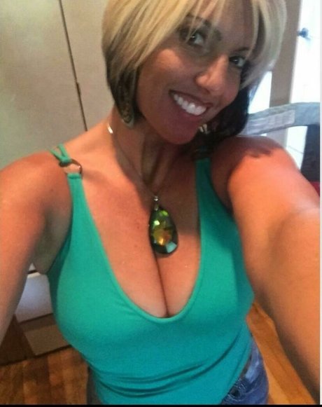 Nacktes geleaktes OnlyFans-Foto von Tina Forte