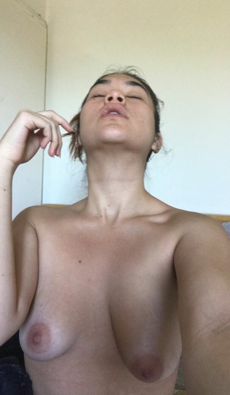 Nacktes geleaktes OnlyFans-Foto von Sofia Addotta