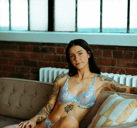 Nacktes geleaktes OnlyFans-Foto von Leahmsharp