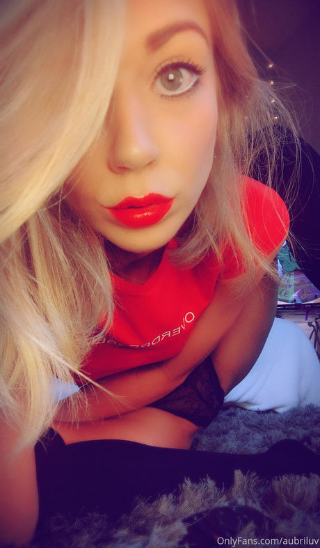 Nacktes geleaktes OnlyFans-Foto von Aubriluv