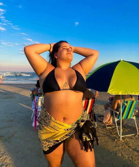 Nacktes geleaktes OnlyFans-Foto von Karol Lannes