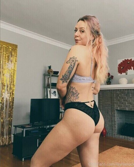 Nacktes geleaktes OnlyFans-Foto von Aew Laynie Luck